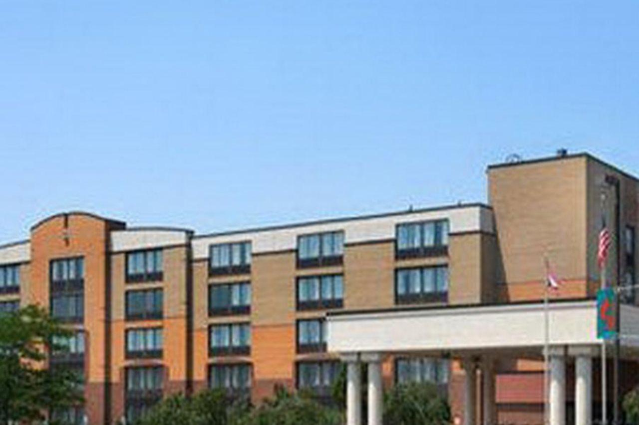 Fairbridge Hotel Cleveland East Wickliffe Exteriér fotografie